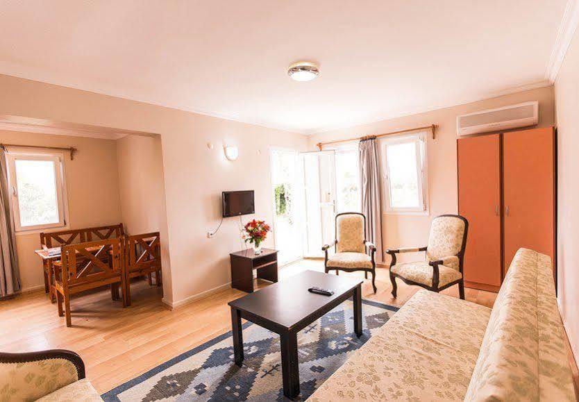 Hanedan Beach Hotel Фоча Экстерьер фото